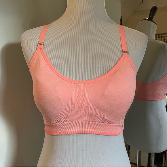 New Balance Medium Pink Sports Bra - Picture 1 of 4